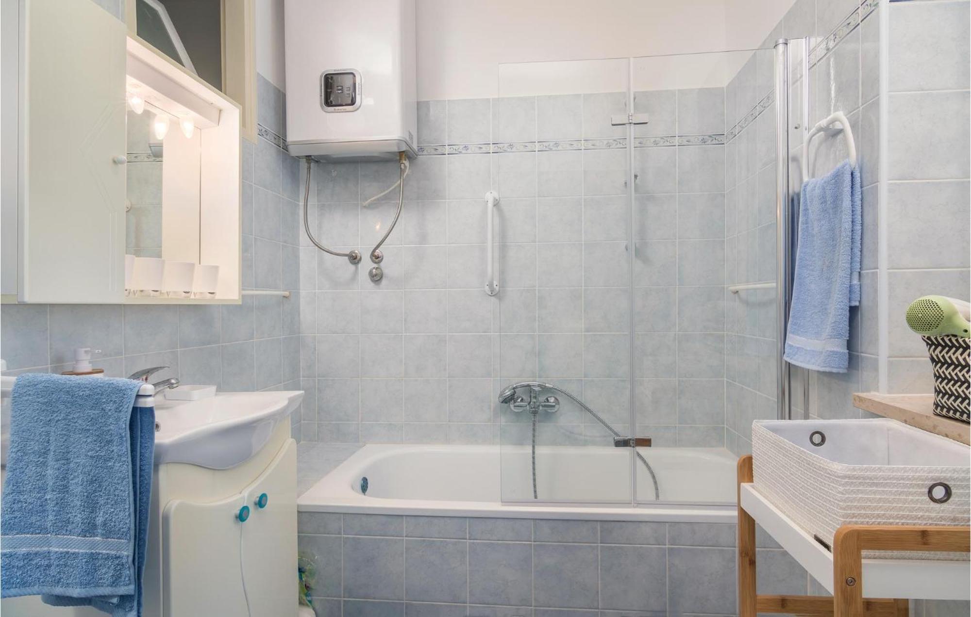 Amazing Apartment In Rabac With Wifi Raša エクステリア 写真